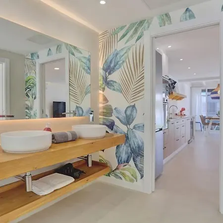 New - Amazing By The Daire