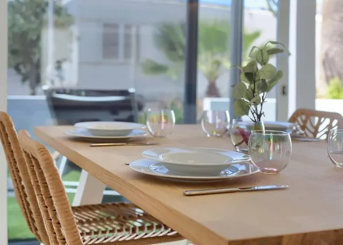 New - Amazing By The Apartamento